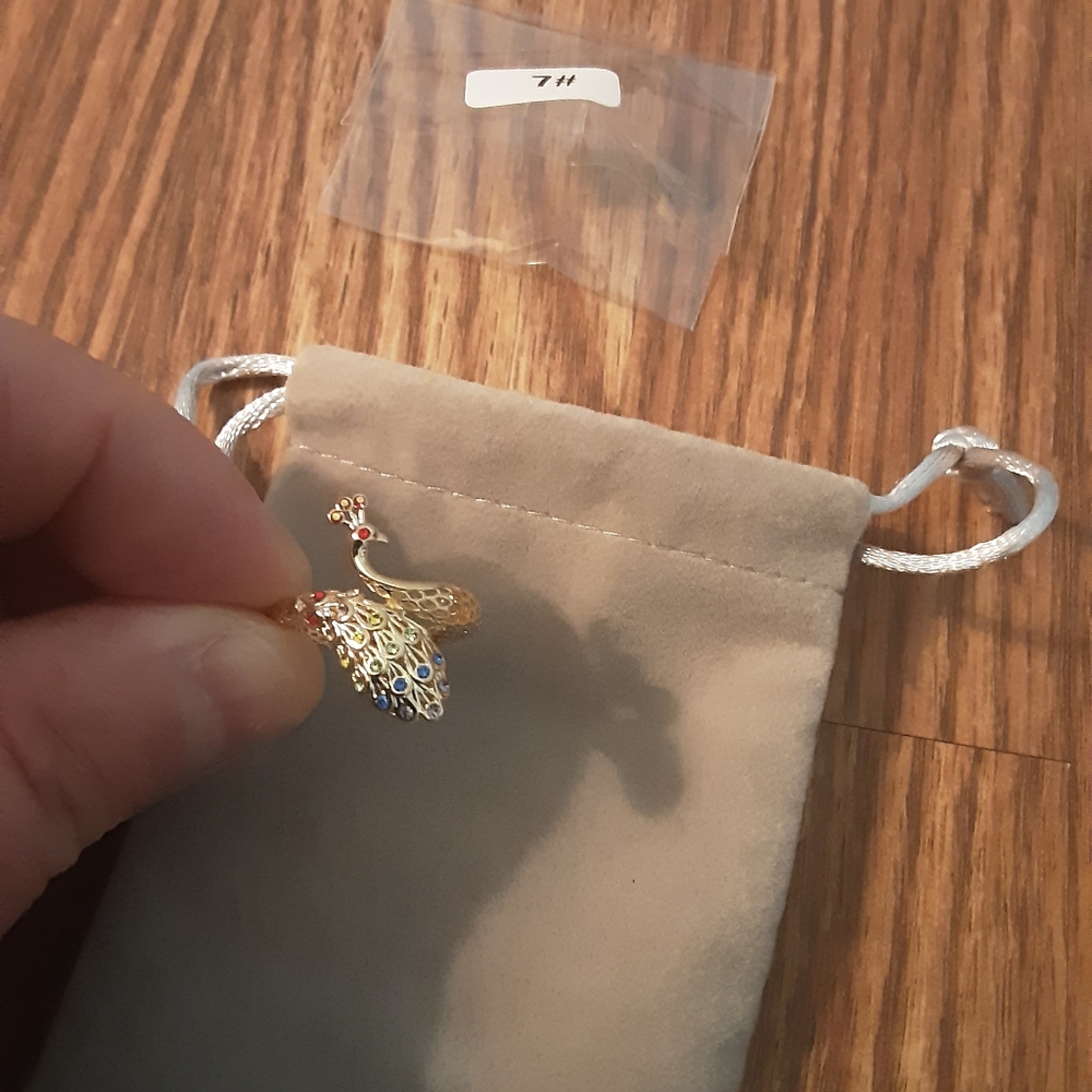 Gold tone Peacock ring size 7